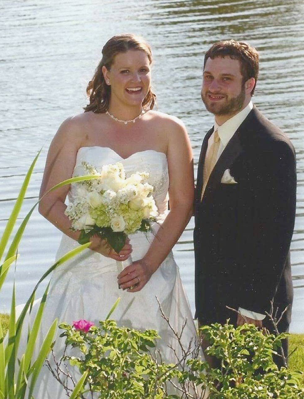 Annette Beaudoin ’06 and Joe Therrien on their wedding day in 2009.