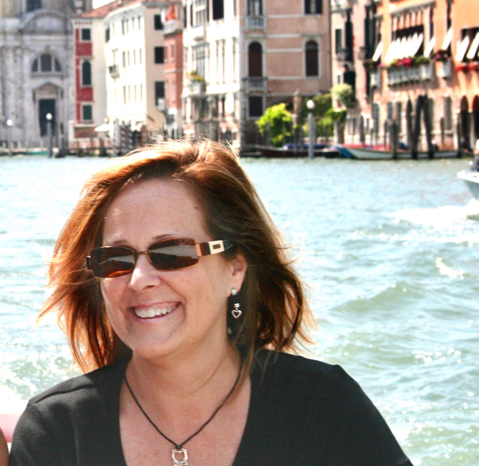 Ellie (Yammerino) Tejero ’82 in Venezia, Italy, 2010.